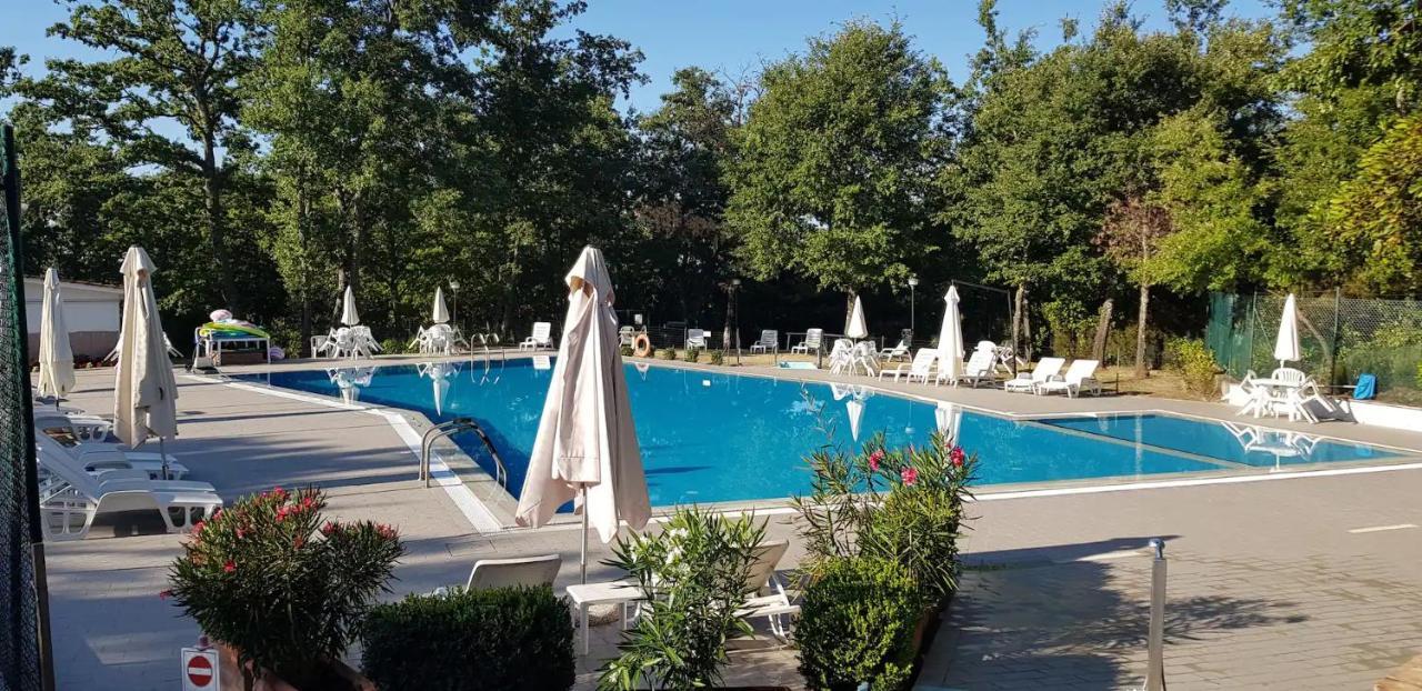 Villa Bog - Villa Con Piscina E Campo Da Tennis Piegaro  Luaran gambar
